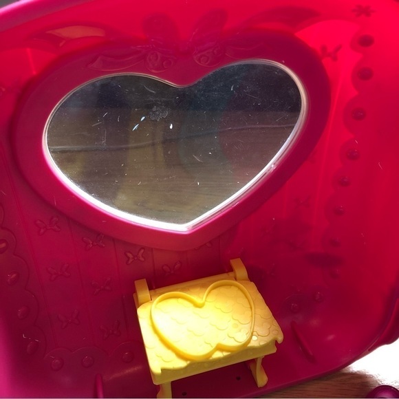 Disney Minnie Mouse Dress Up N Go Bowtique Runway Play Set Snap On Clothes - Picture 7 of 9